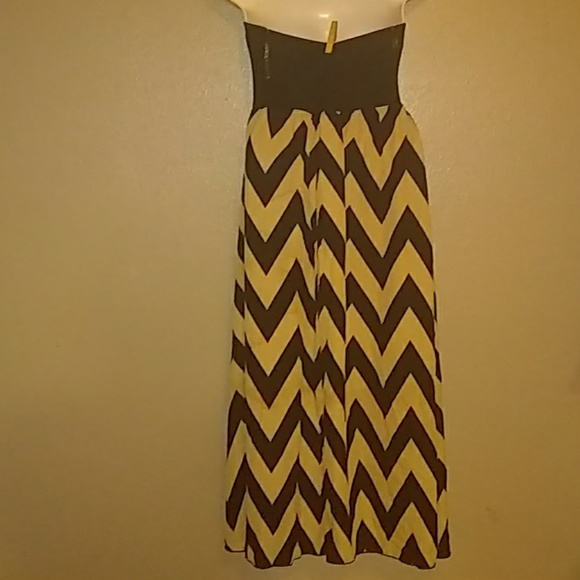 Dress nice go out or just stay home. - Picture 2 of 4